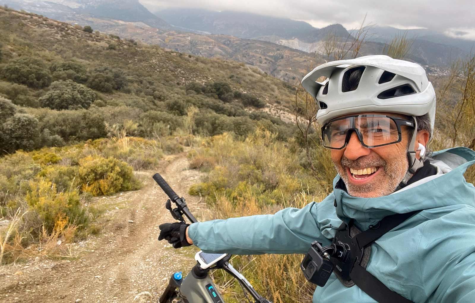 Ruta por la Vereda del Barranco del Rey, Alfanevada y Bolones